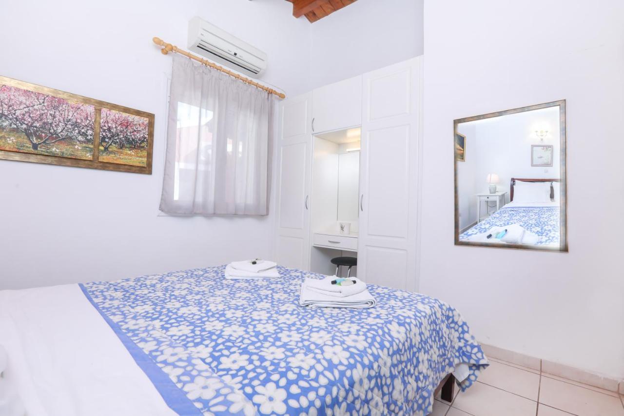 Suzanne'S Apartment Glyfada Menigos Resort Exteriör bild