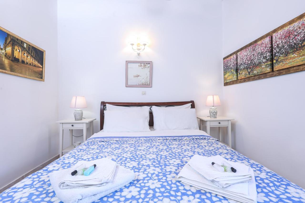Suzanne'S Apartment Glyfada Menigos Resort Exteriör bild